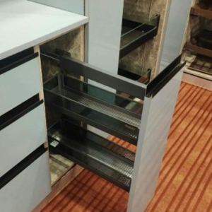 GLASS BOTTLE PULLOUT LKBP